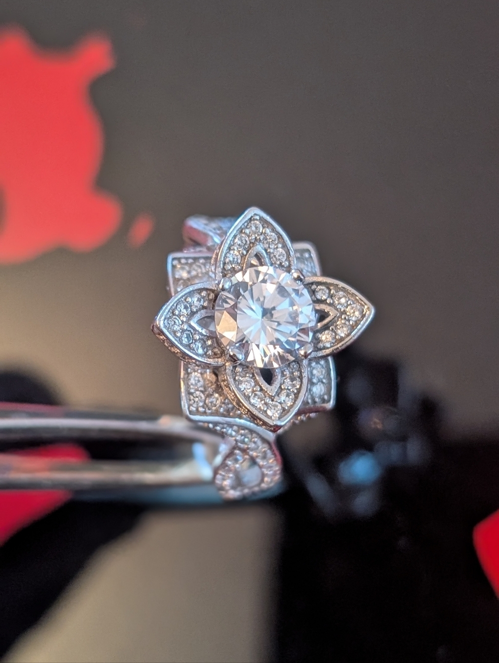 PRETTY CZ ENCRUSTED + SOLITAIRE STERLING SILVER 🍸 /Engagement Ring